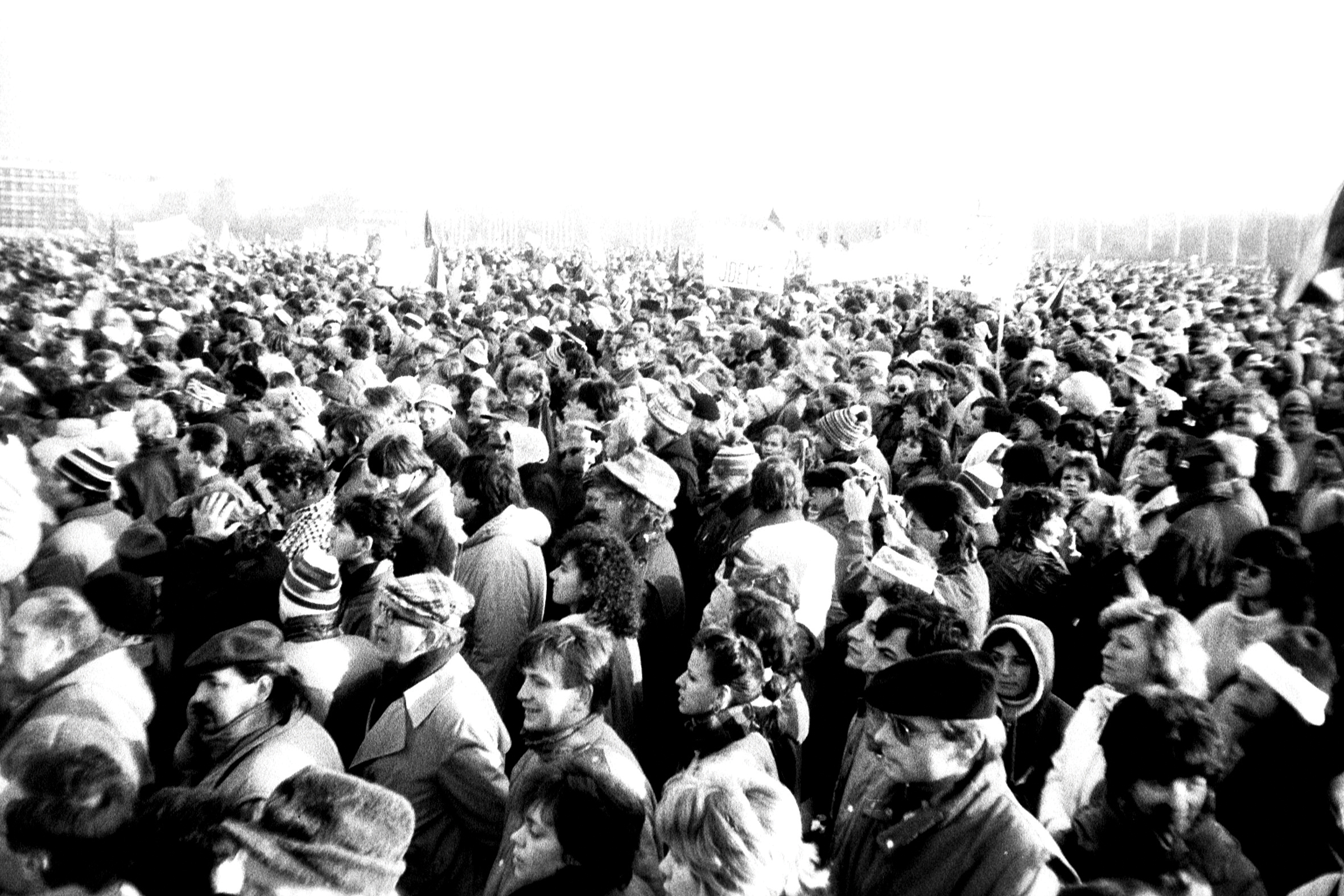 warminska_1989_yearofbreakthrough_02