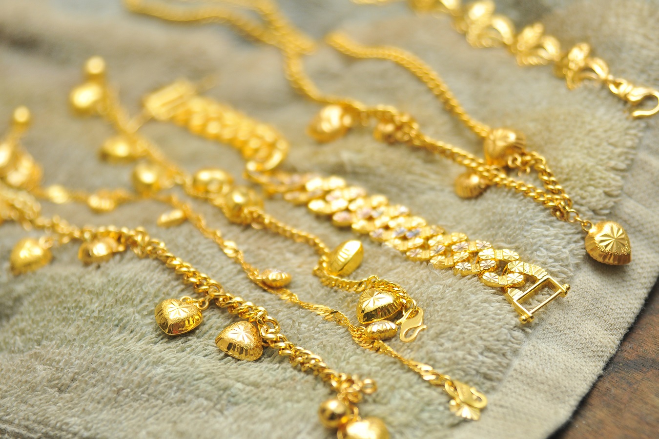 Gold Jewellery: A few interesting facts Gold Jewellery: A few interesting facts