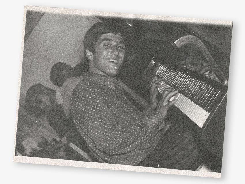 1449-music-15199119165032.jpg